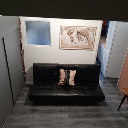 Single room with underbed 8 London Exterior foto